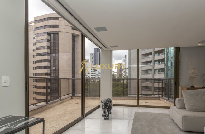 Imagem Imóvel com 4 Quartos à Venda, 398 m² em Belvedere - Belo Horizonte Imagem Imóvel com 4 Quartos à Venda, 398 m² em Belvedere - Belo Horizonte