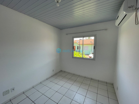 Imagem Casa com 2 Quartos à Venda, 41 m² em Olaria - Canoas Imagem Casa com 2 Quartos à Venda, 41 m² em Olaria - Canoas