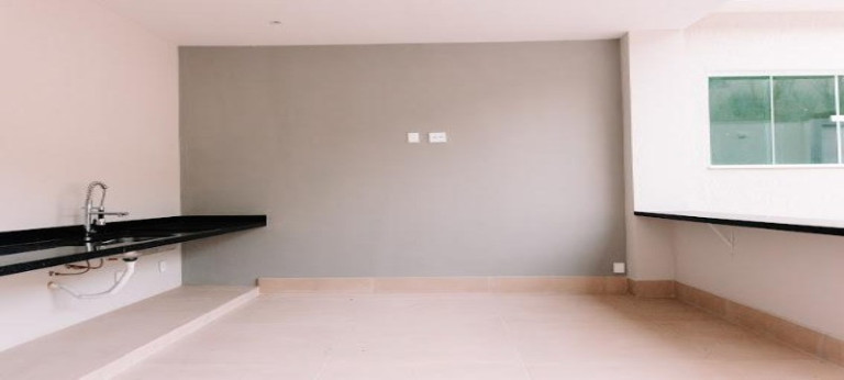 Imagem Casa com 5 Quartos à Venda, 400 m² em Maria Paula - São Gonçalo Imagem Casa com 5 Quartos à Venda, 400 m² em Maria Paula - São Gonçalo