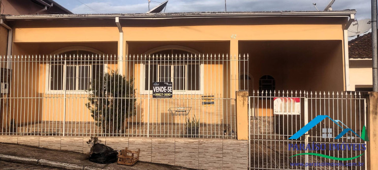 Casa à Venda, 184 m² em Centro - Paraisópolis
