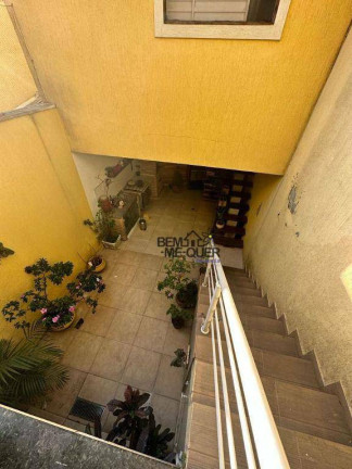 Imagem Sobrado com 4 Quartos à Venda, 241 m² em Vila América - São Paulo Imagem Sobrado com 4 Quartos à Venda, 241 m² em Vila América - São Paulo