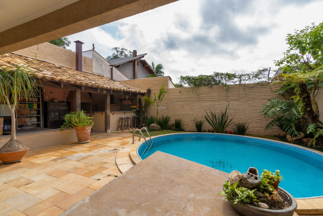 Sobrado com 4 Quartos à Venda, 350 m² em Jardim Prudência - São Paulo
