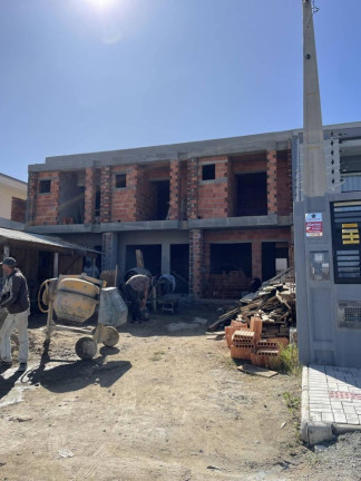 Imagem Casa com 2 Quartos à Venda, em Centro - Piçarras Imagem Casa com 2 Quartos à Venda, em Centro - Piçarras