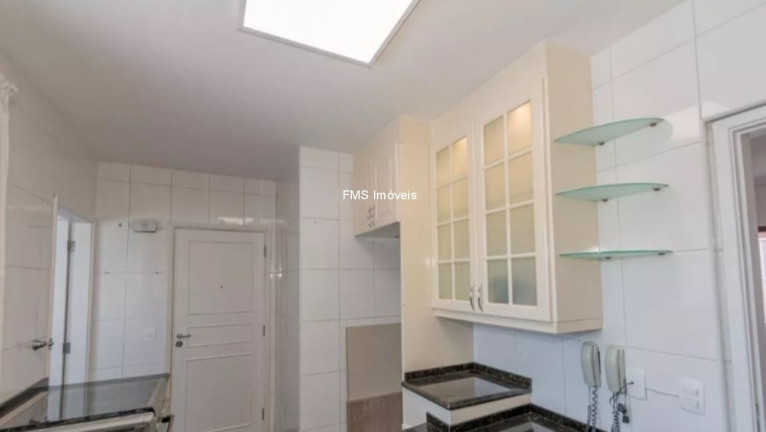 Imagem Imóvel com 4 Quartos à Venda, 125 m² em Campo Belo - São Paulo Imagem Imóvel com 4 Quartos à Venda, 125 m² em Campo Belo - São Paulo