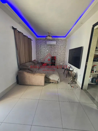 Imagem Casa com 5 Quartos à Venda, 200 m² em Parque Burle - Cabo Frio