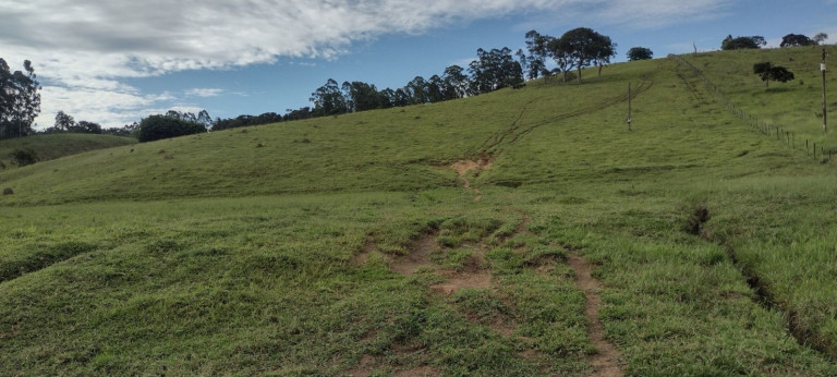 Imagem Chácara com 1 Quarto à Venda, 100 m² em Cachoeira Grande - Lagoinha Imagem Chácara com 1 Quarto à Venda, 100 m² em Cachoeira Grande - Lagoinha