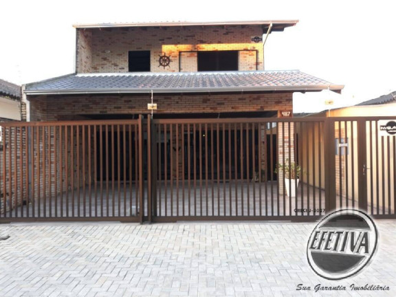 Imagem Casa com 4 Quartos à Venda, 247 m² em Centro - Guaratuba Imagem Casa com 4 Quartos à Venda, 247 m² em Centro - Guaratuba