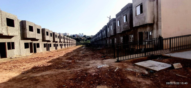 Imagem Casa de Condomínio com 2 Quartos à Venda, em Lopes De Oliveira - Sorocaba Imagem Casa de Condomínio com 2 Quartos à Venda, em Lopes De Oliveira - Sorocaba