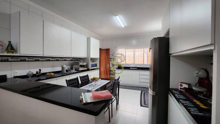 Imagem Casa com 4 Quartos à Venda, 290 m² em Boa Vista - Piracaia Imagem Casa com 4 Quartos à Venda, 290 m² em Boa Vista - Piracaia