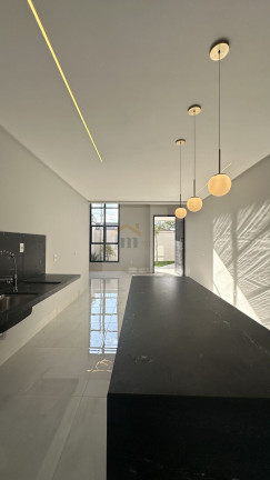 Imagem Casa com 3 Quartos à Venda, 179 m² em Parque Das Paineiras (1,2,3 E 4 Etapa) - Goiânia Imagem Casa com 3 Quartos à Venda, 179 m² em Parque Das Paineiras (1,2,3 E 4 Etapa) - Goiânia