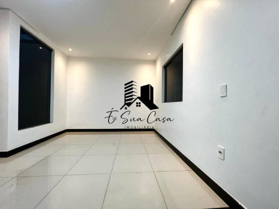 Casa com 3 Quartos à Venda, 130 m² em Cabral - Contagem