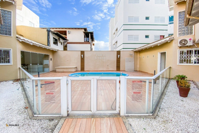 Imagem Casa de Condomínio com 3 Quartos à Venda, em Fazenda Da Armação - Governador Celso Ramos Imagem Casa de Condomínio com 3 Quartos à Venda, em Fazenda Da Armação - Governador Celso Ramos