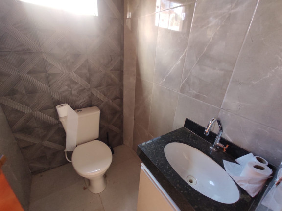 Imagem Imóvel com 
            	3             Quartos à Venda, 275 m² em 
            	Jardim Canedo 1             - 
            	Senador Canedo            