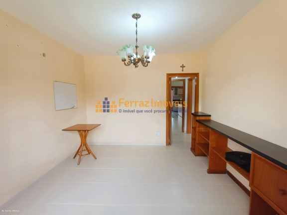 Imagem Casa com 4 Quartos à Venda, 474 m² em Ipanema - Porto Alegre Imagem Casa com 4 Quartos à Venda, 474 m² em Ipanema - Porto Alegre