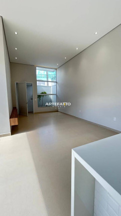Imagem Casa com 3 Quartos à Venda, 250 m² Imagem Casa com 3 Quartos à Venda, 250 m²