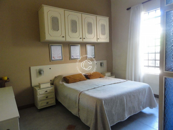 Imagem Casa com 4 Quartos à Venda, 231 m² em Centro - Santa Maria Imagem Casa com 4 Quartos à Venda, 231 m² em Centro - Santa Maria