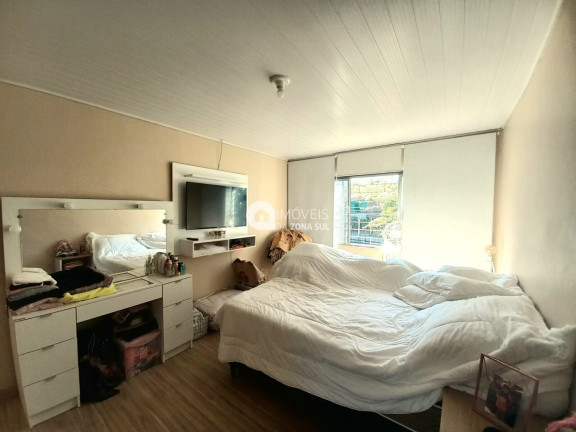 Imagem Casa com 2 Quartos à Venda, 100 m²