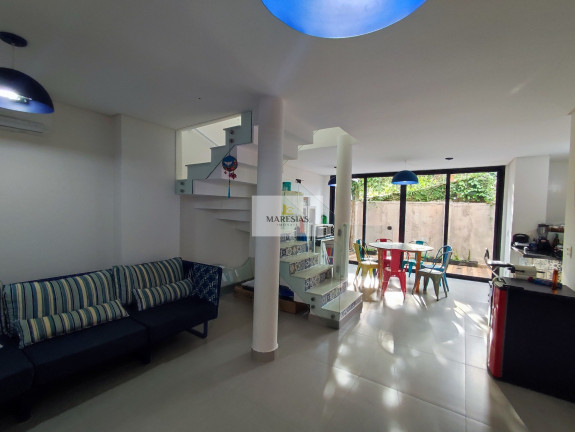 Imagem Casa com 3 Quartos à Venda, 270 m² em Camburi - São Sebastião Imagem Casa com 3 Quartos à Venda, 270 m² em Camburi - São Sebastião