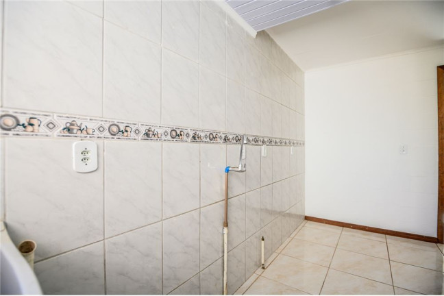 Imagem Imóvel com 2 Quartos à Venda, em Rubem Berta - Porto Alegre Imagem Imóvel com 2 Quartos à Venda, em Rubem Berta - Porto Alegre
