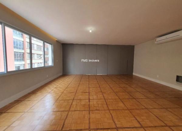 Imagem Imóvel com 3 Quartos à Venda, 360 m² em Bela Vista - São Paulo Imagem Imóvel com 3 Quartos à Venda, 360 m² em Bela Vista - São Paulo