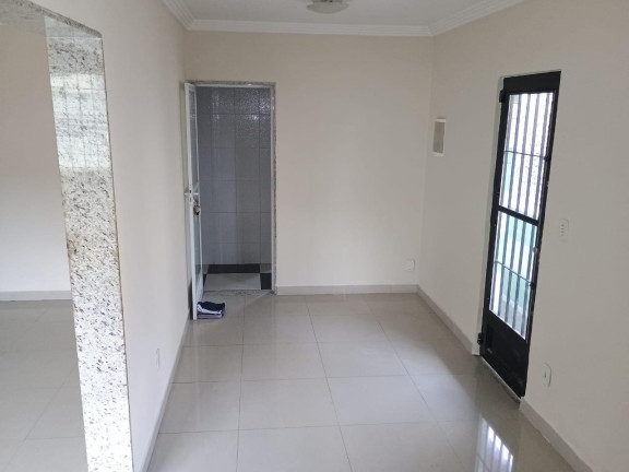 Imagem Casa com 3 Quartos à Venda, 240 m² em Centro - São João De Meriti