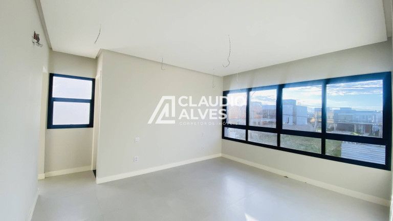 Imagem Casa de Condomínio com 3 Quartos à Venda, 242 m² em Papagaio - Feira De Santana Imagem Casa de Condomínio com 3 Quartos à Venda, 242 m² em Papagaio - Feira De Santana