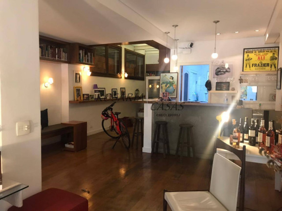 Imagem Casa com 2 Quartos à Venda, 200 m² em Pinheiros - São Paulo Imagem Casa com 2 Quartos à Venda, 200 m² em Pinheiros - São Paulo