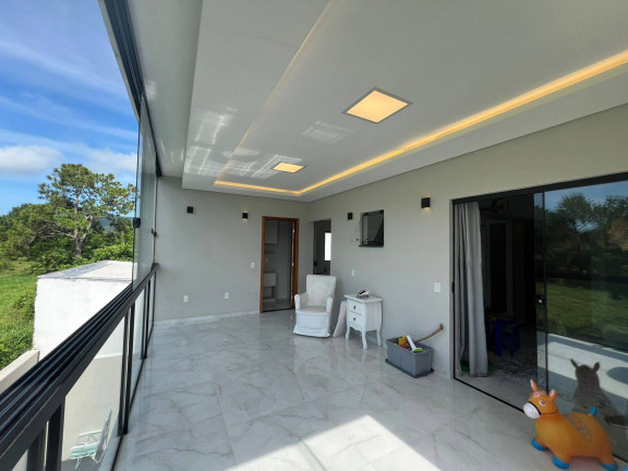 Imagem Casa com 3 Quartos à Venda, 240 m² em São João Do Rio Vermelho - Florianópolis