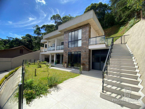 Imagem Casa com 3 Quartos à Venda ou Locação, 399 m² em Panorama - Teresópolis Imagem Casa com 3 Quartos à Venda ou Locação, 399 m² em Panorama - Teresópolis