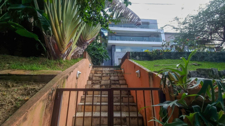 Imagem Casa com 4 Quartos à Venda, 429 m² em Piratininga - Niterói Imagem Casa com 4 Quartos à Venda, 429 m² em Piratininga - Niterói