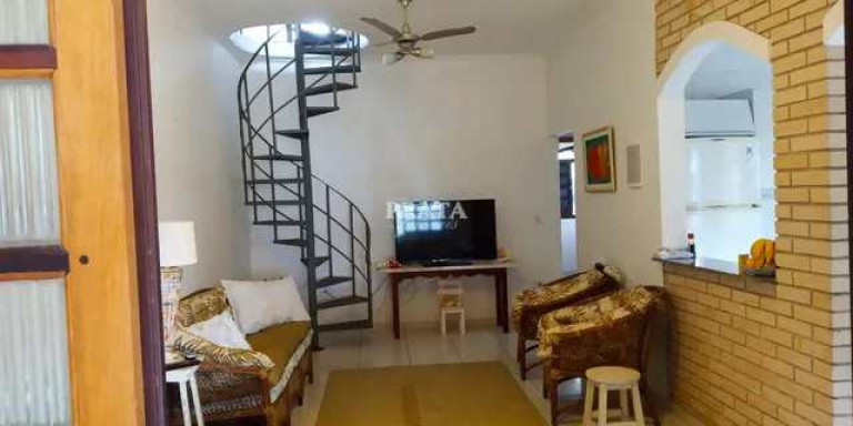 Imagem Casa com 4 Quartos à Venda, 200 m² em Balneario Praia Do Perequê - Guarujá Imagem Casa com 4 Quartos à Venda, 200 m² em Balneario Praia Do Perequê - Guarujá