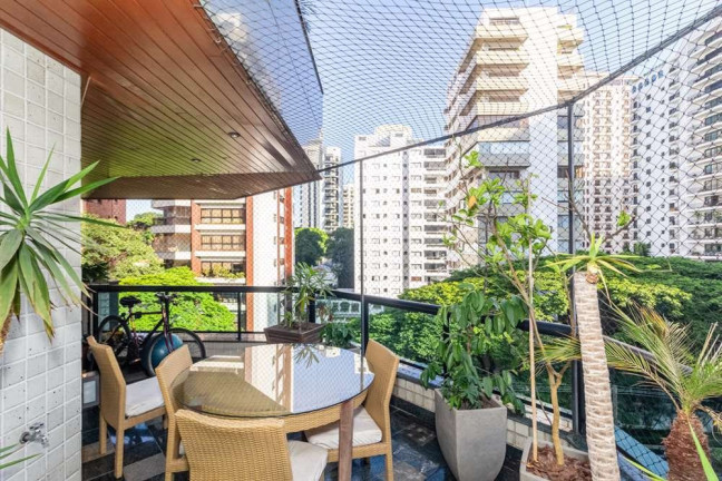 Imagem Apartamento com 4 Quartos à Venda, 357 m² em Moema - São Paulo Imagem Apartamento com 4 Quartos à Venda, 357 m² em Moema - São Paulo