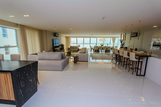 Imagem Apartamento com 4 Quartos à Venda, 300 m² em Centro - Balneário Camboriú