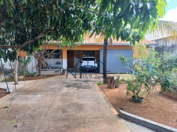 Imagem Casa com 3 Quartos à Venda, 360 m² em Parque Santa Cecília - Aparecida De Goiânia