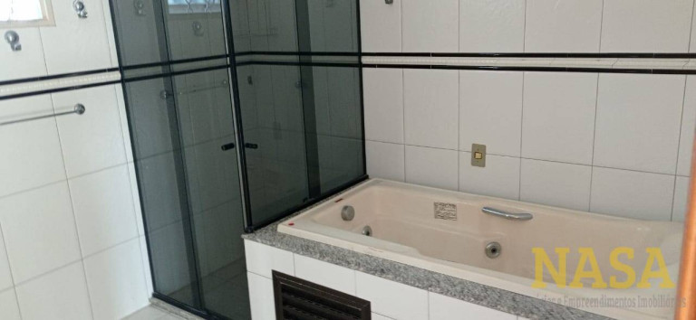 Imagem Casa com 4 Quartos à Venda, 420 m² em Cuiabá Imagem Casa com 4 Quartos à Venda, 420 m² em Cuiabá