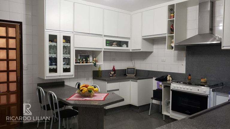 Imagem Casa com 3 Quartos à Venda, 296 m² em Parque Continental I - Guarulhos Imagem Casa com 3 Quartos à Venda, 296 m² em Parque Continental I - Guarulhos