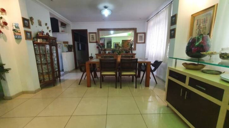 Imagem Casa com 4 Quartos à Venda, 357 m² em Santa Terezinha - Belo Horizonte