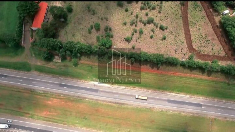 Imagem Imóvel com 8 Quartos à Venda, 273.204 m² em Zona Rural - Porto Feliz Imagem Imóvel com 8 Quartos à Venda, 273.204 m² em Zona Rural - Porto Feliz