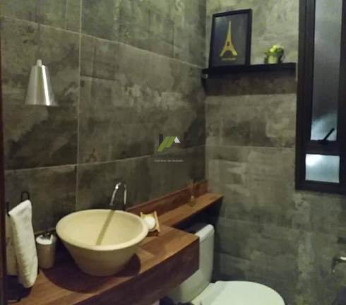 Imagem Casa de Condomínio com 4 Quartos à Venda, 239 m²