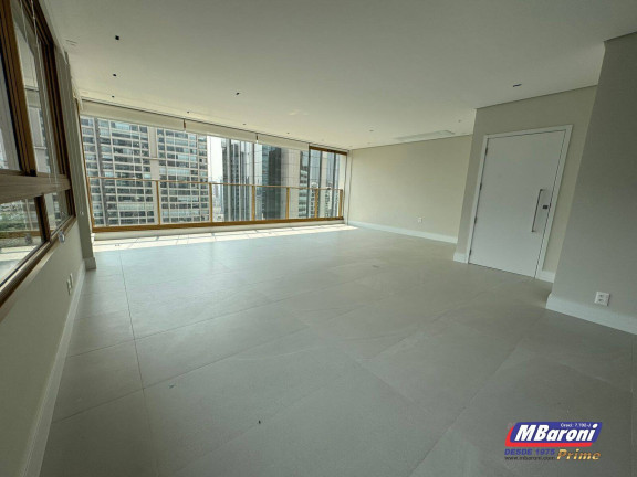 Apartamento com 3 Quartos para Alugar, 147 m² em Itaim Bibi - São Paulo