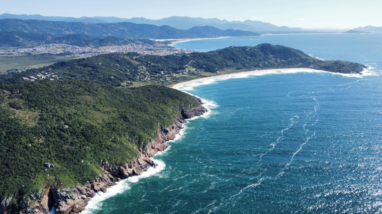 Imagem Terreno à Venda, 16.948 m² em Praia Da Ferrugem - Garopaba