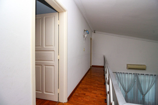 Imagem Casa com 4 Quartos à Venda, 575 m² em Encruzilhada - Santos Imagem Casa com 4 Quartos à Venda, 575 m² em Encruzilhada - Santos