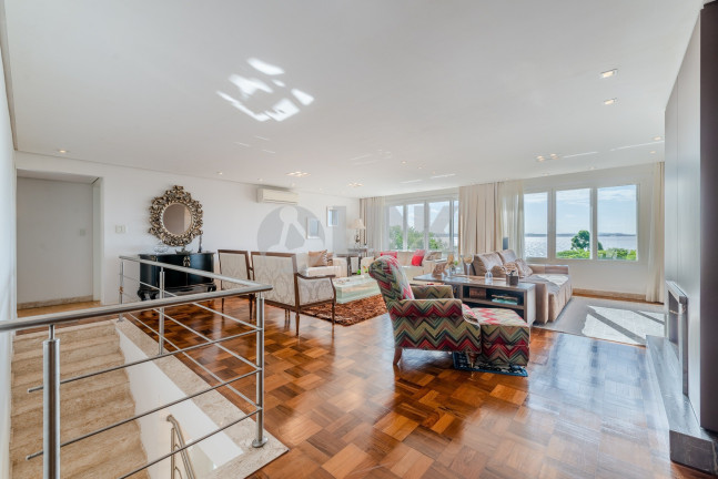Imagem Casa com 4 Quartos à Venda, 450 m² em Vila Assunção - Porto Alegre