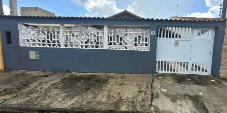 Casa com 3 Quartos à Venda, 250 m² em Bopiranga - Itanhaém
