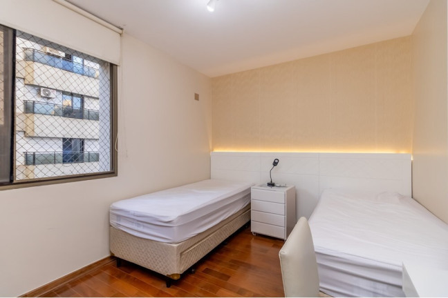 Imagem Apartamento com 5 Quartos à Venda, 310 m² em Santa Cecília - São Paulo
