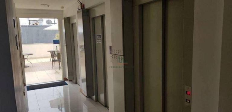 Imagem Sala Comercial à Venda ou Locação, 320 m² em Centro - Niterói Imagem Sala Comercial à Venda ou Locação, 320 m² em Centro - Niterói