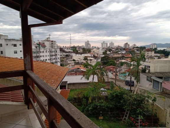 Imagem Casa com 4 Quartos à Venda, 320 m² em Capoeiras - Florianópolis