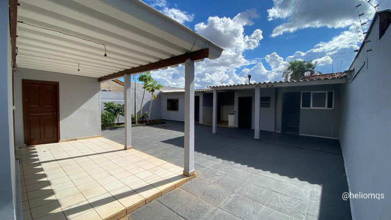 Imagem Casa com 7 Quartos à Venda, 184 m² em Monte Castelo - Campo Grande Imagem Casa com 7 Quartos à Venda, 184 m² em Monte Castelo - Campo Grande
