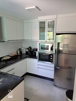 Imagem Sobrado com 3 Quartos à Venda, 136 m² em Santa Cândida - Curitiba