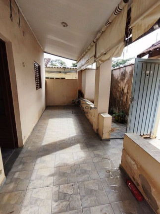 Imagem Casa com 3 Quartos à Venda, 220 m² em Belveder Clube Dos 500 - Guaratinguetá Imagem Casa com 3 Quartos à Venda, 220 m² em Belveder Clube Dos 500 - Guaratinguetá